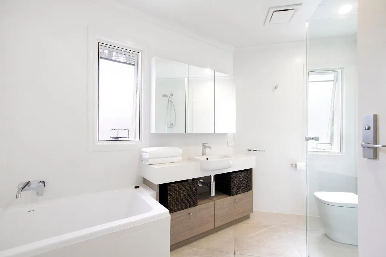 Ocean Panorama With Private Pool! Holiday home Noosa Heads